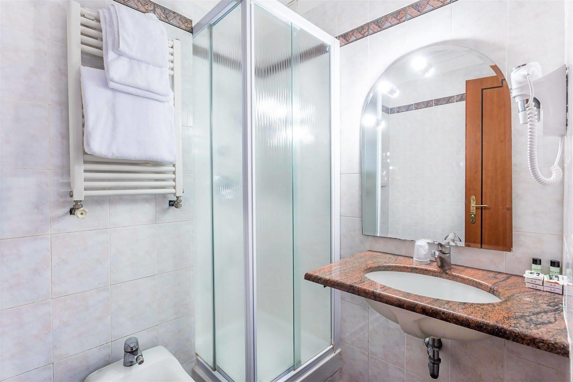 Raeli Hotel Lux Řím Exteriér fotografie